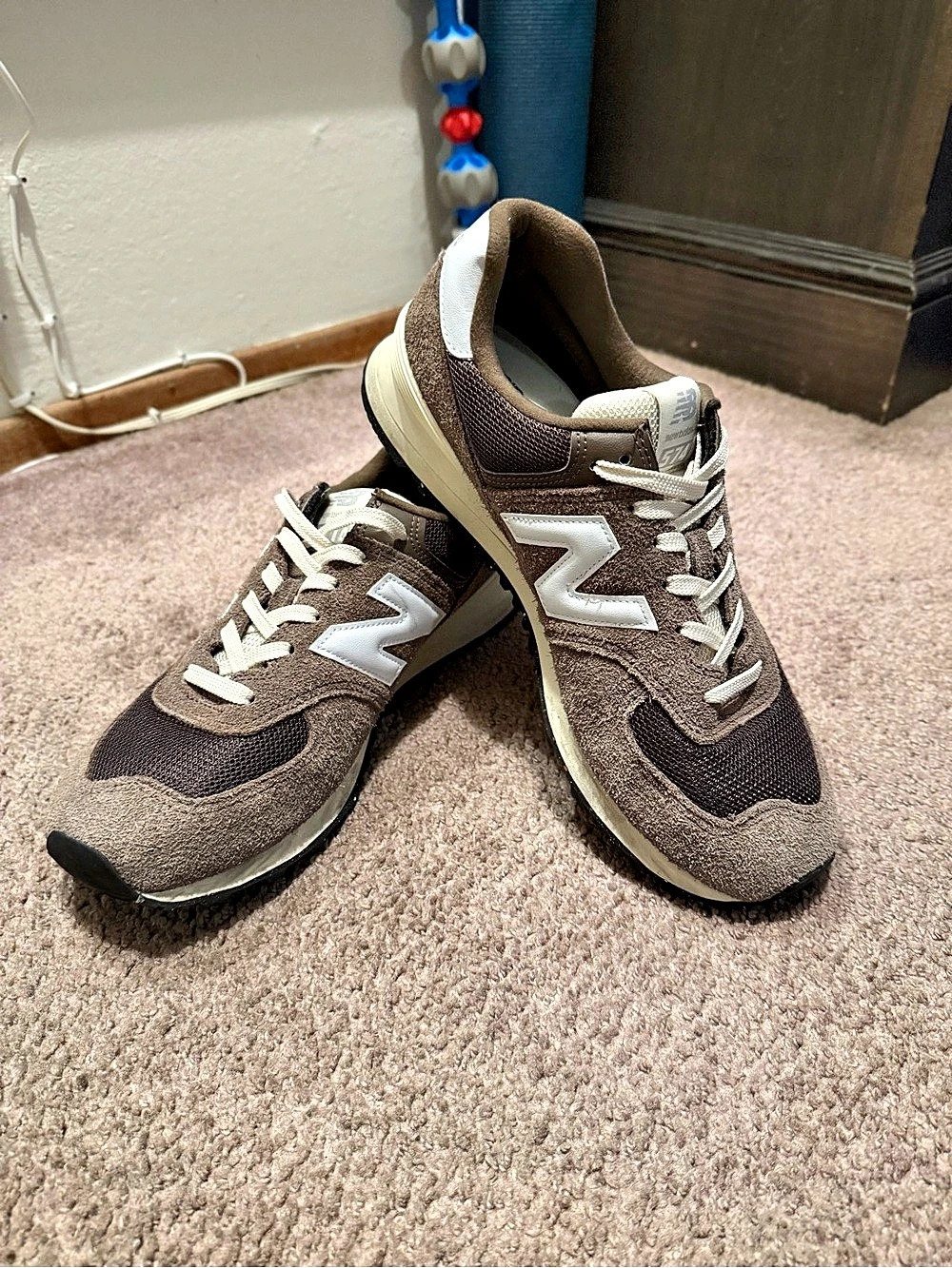 New Balance: 574 Men's 12.5 D (Brown & White)